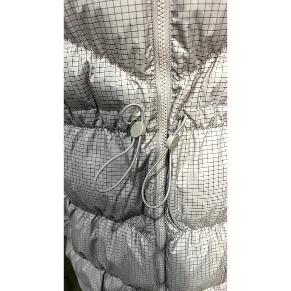 NWT Nike Women's Small Gray/Lavender Therma-Fit Loose Long Wind Puffer Vest - Picture 10 of 11